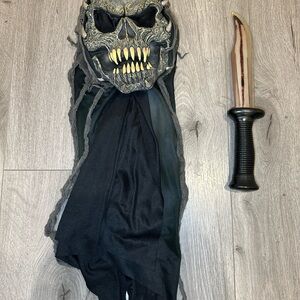 Halloween Mask w/ Hood & Prop Knife